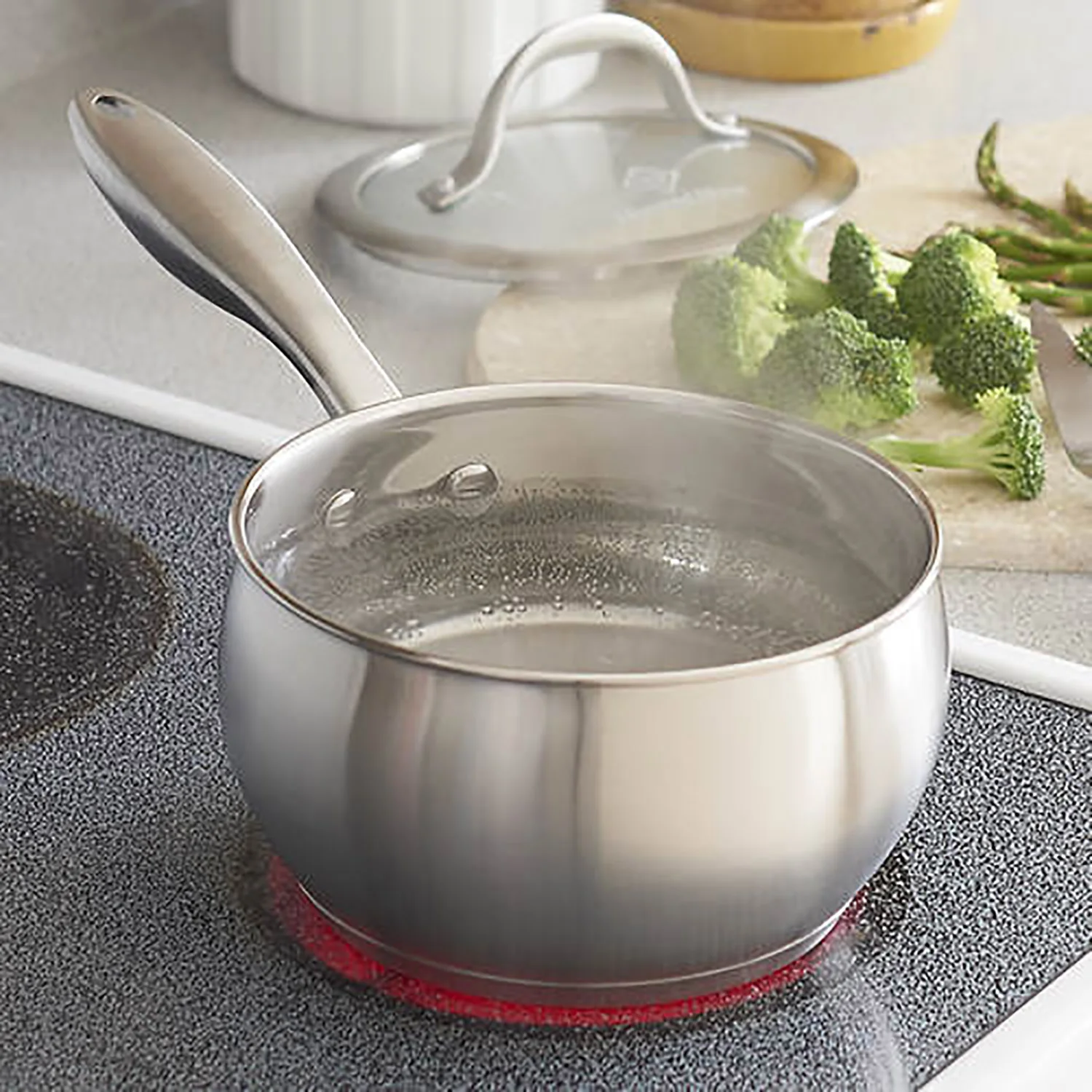 Diamond Stainless Steel Saucepan With Tempered Glass Lid, 2.2 Quart - Image 2