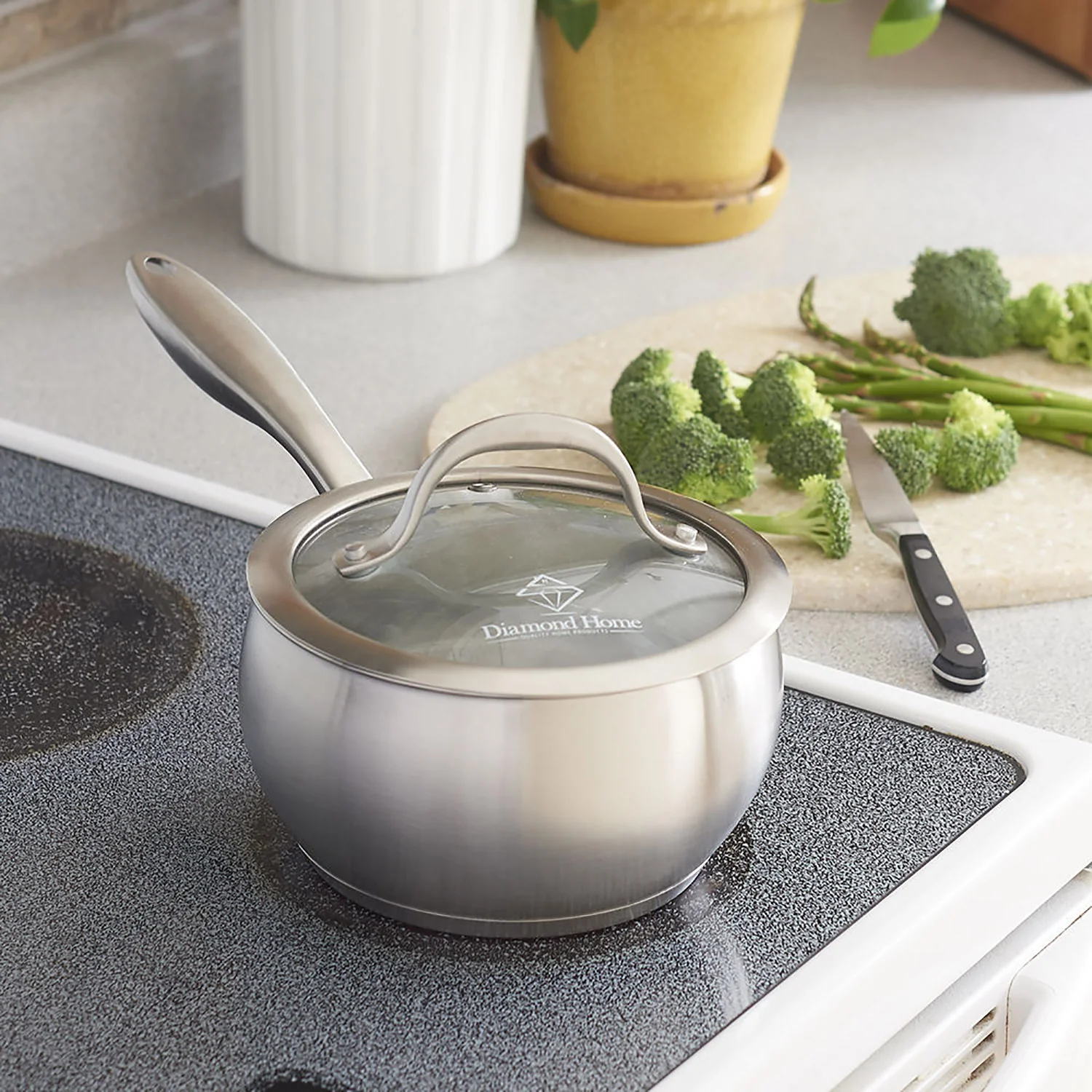Diamond Stainless Steel Saucepan With Tempered Glass Lid, 2.2 Quart - Image 3