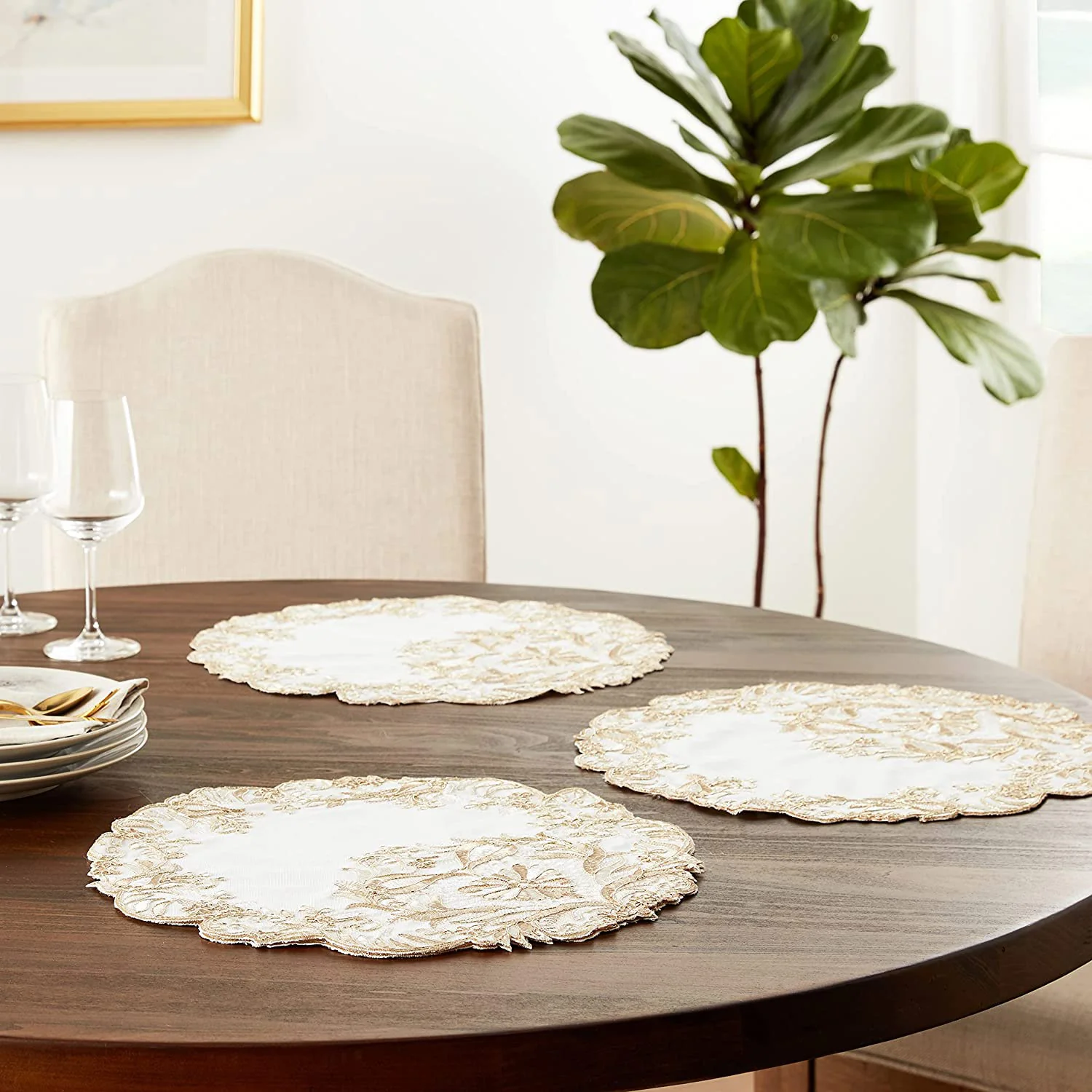 Glory Elegant Floral Embroidered Table Runner - Image 23