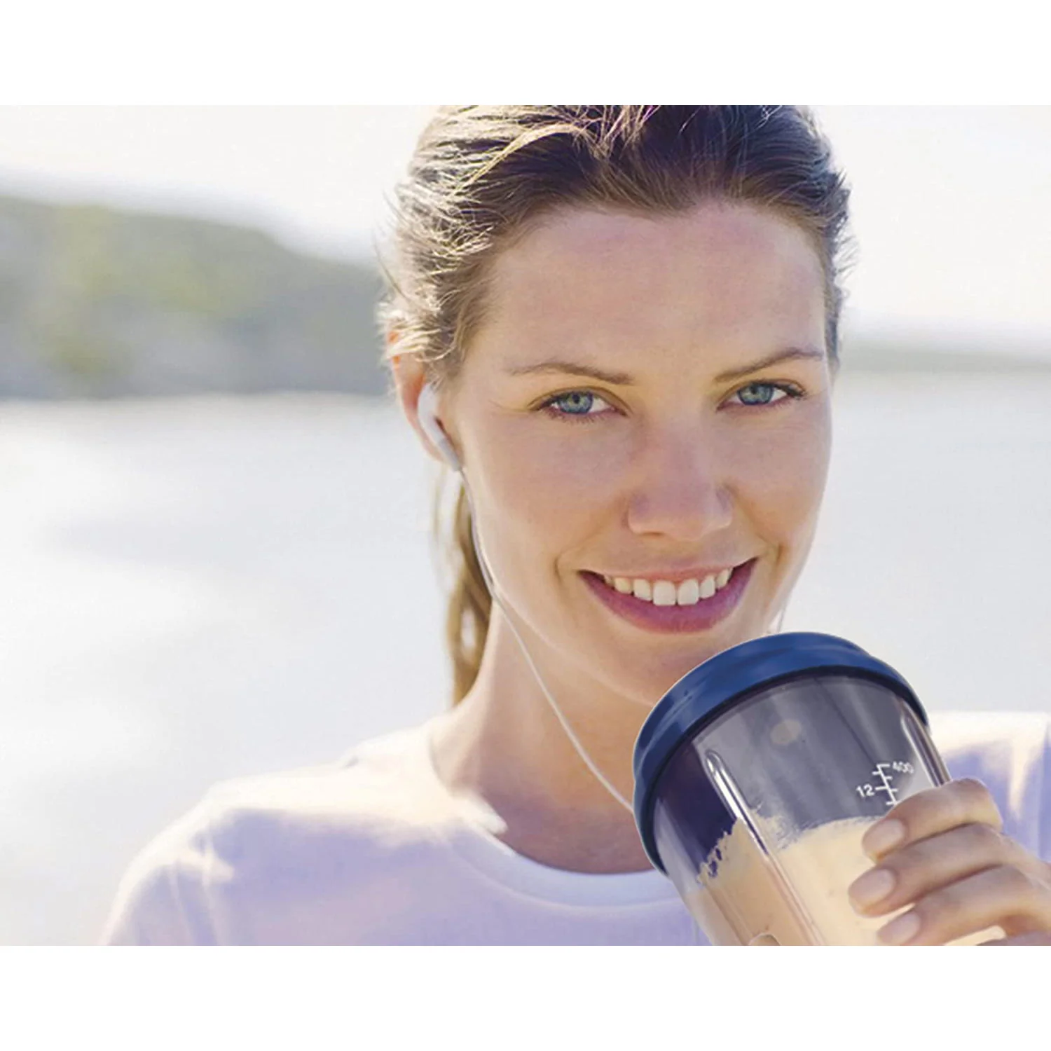 Hamilton Beach Single Serve Blender With Travel Lid, Blue, 14 Ounces - Image 4