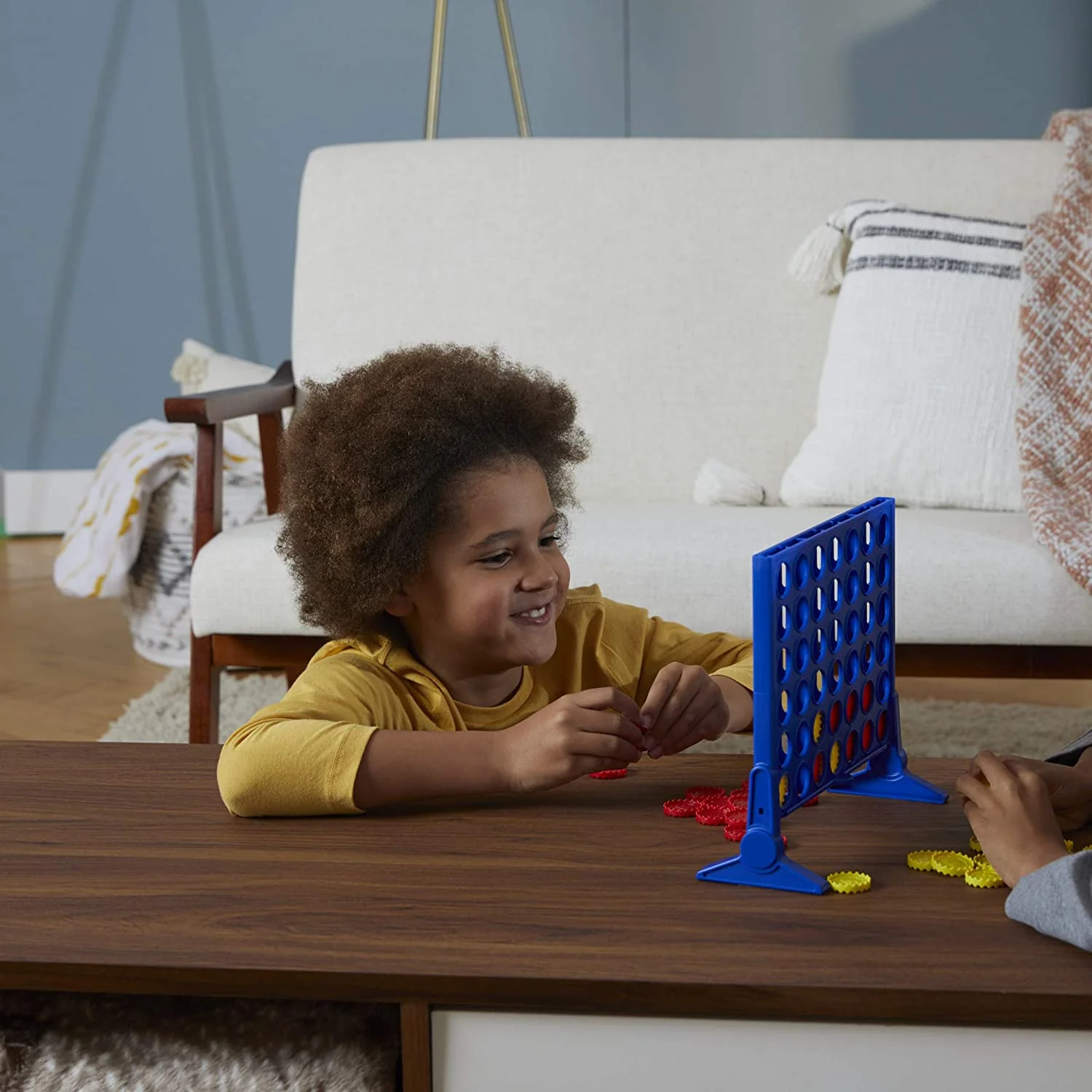 Hasbro Gaming CONNECT 4 - Classic four in a row game - Board Games and Toys for Kids, boys, girls - Ages 6+ - Image 10
