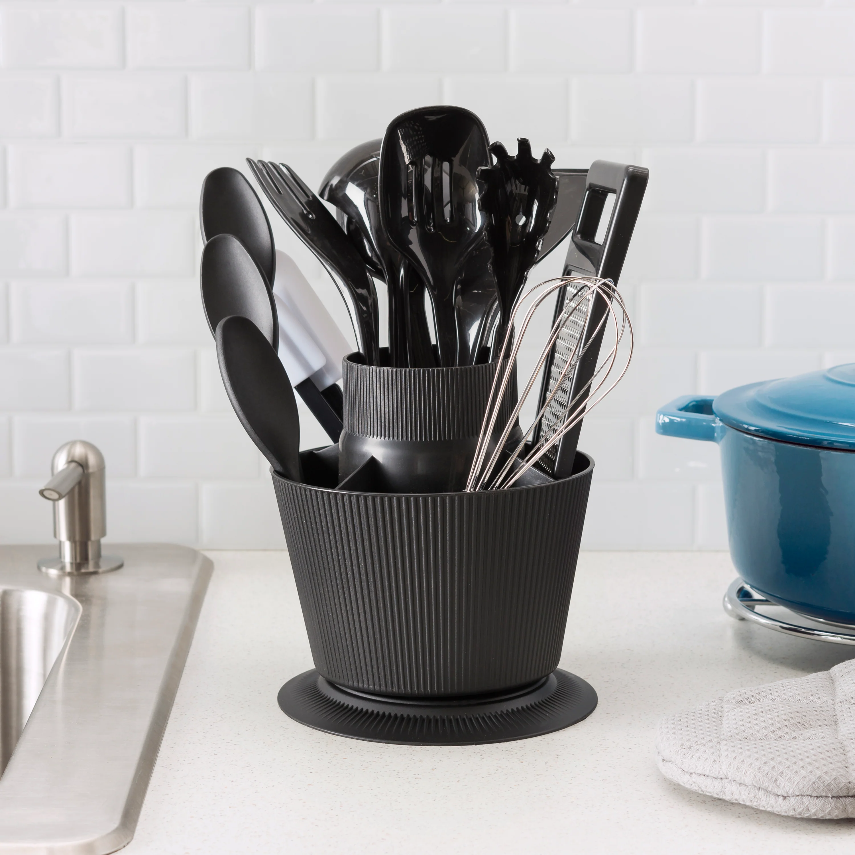 Home Basics 14 Piece Kitchen Tool Set with Revolving Crock - Image 3