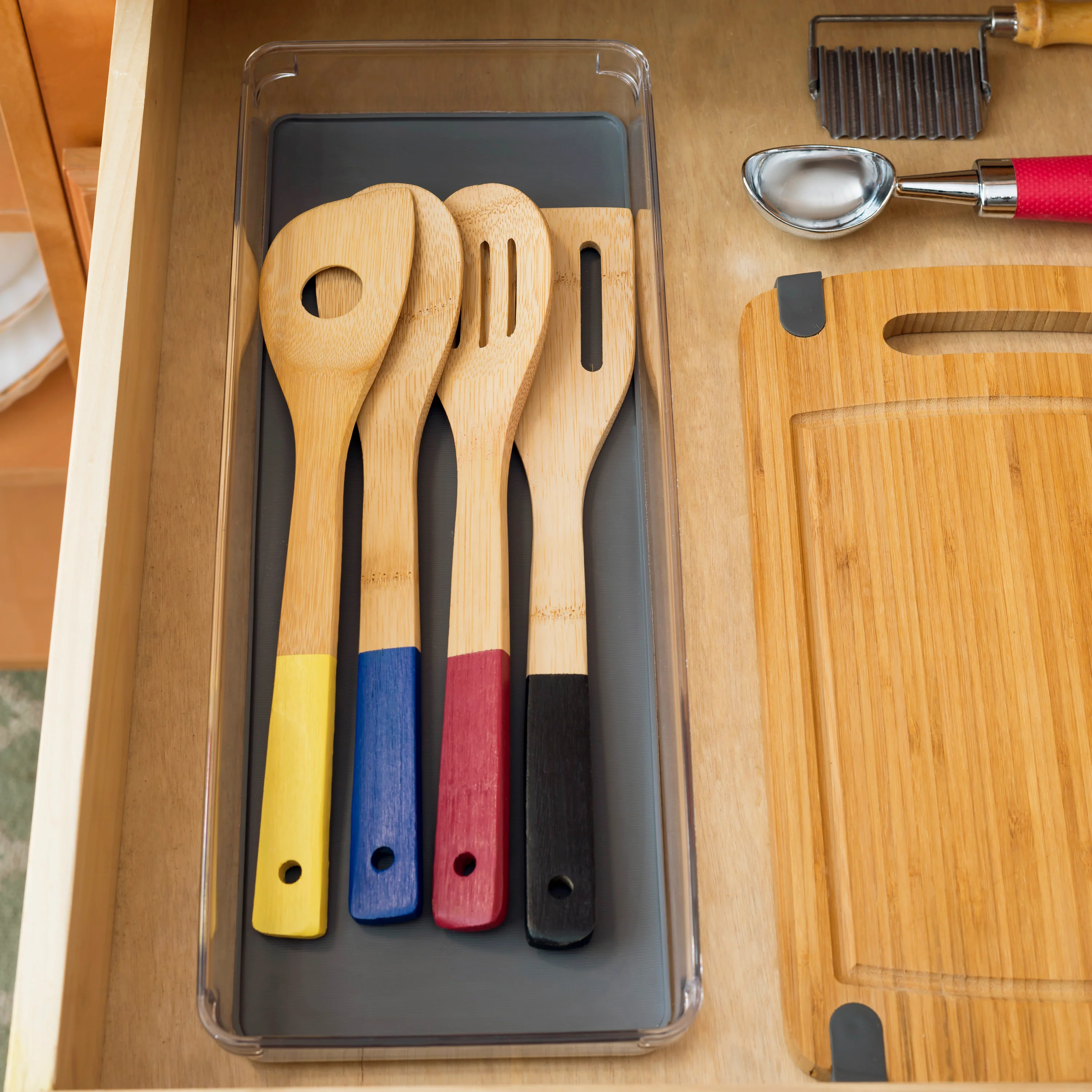 Home Basics 6 x 15 x 2 Plastic Drawer Organizer with Rubber Liner - Image 3