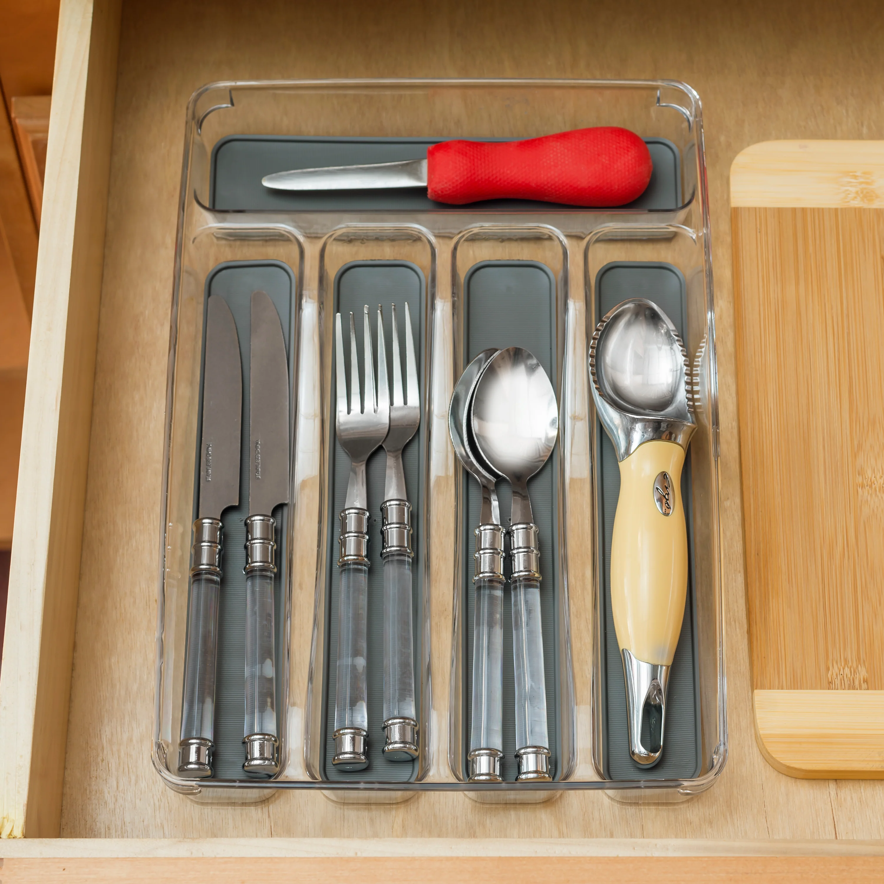 Home Basics Plastic Cutlery Tray With Soft-Grip Interior, Clear-Gray, 9x12x2 Inches - Image 3