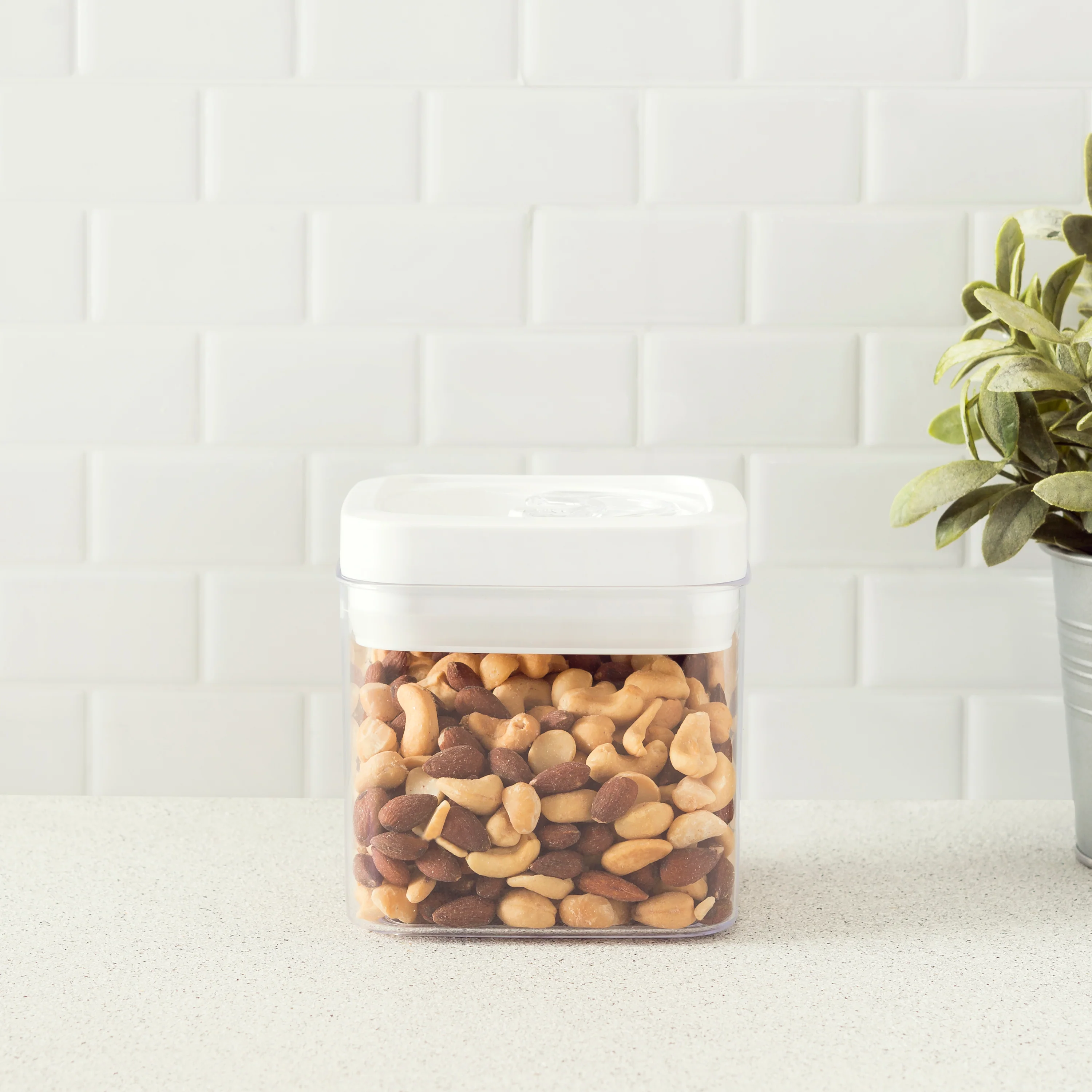 Home Basics Twist N’ Lock Square Food Storage Canister, Clear, 1 Liters - Image 9