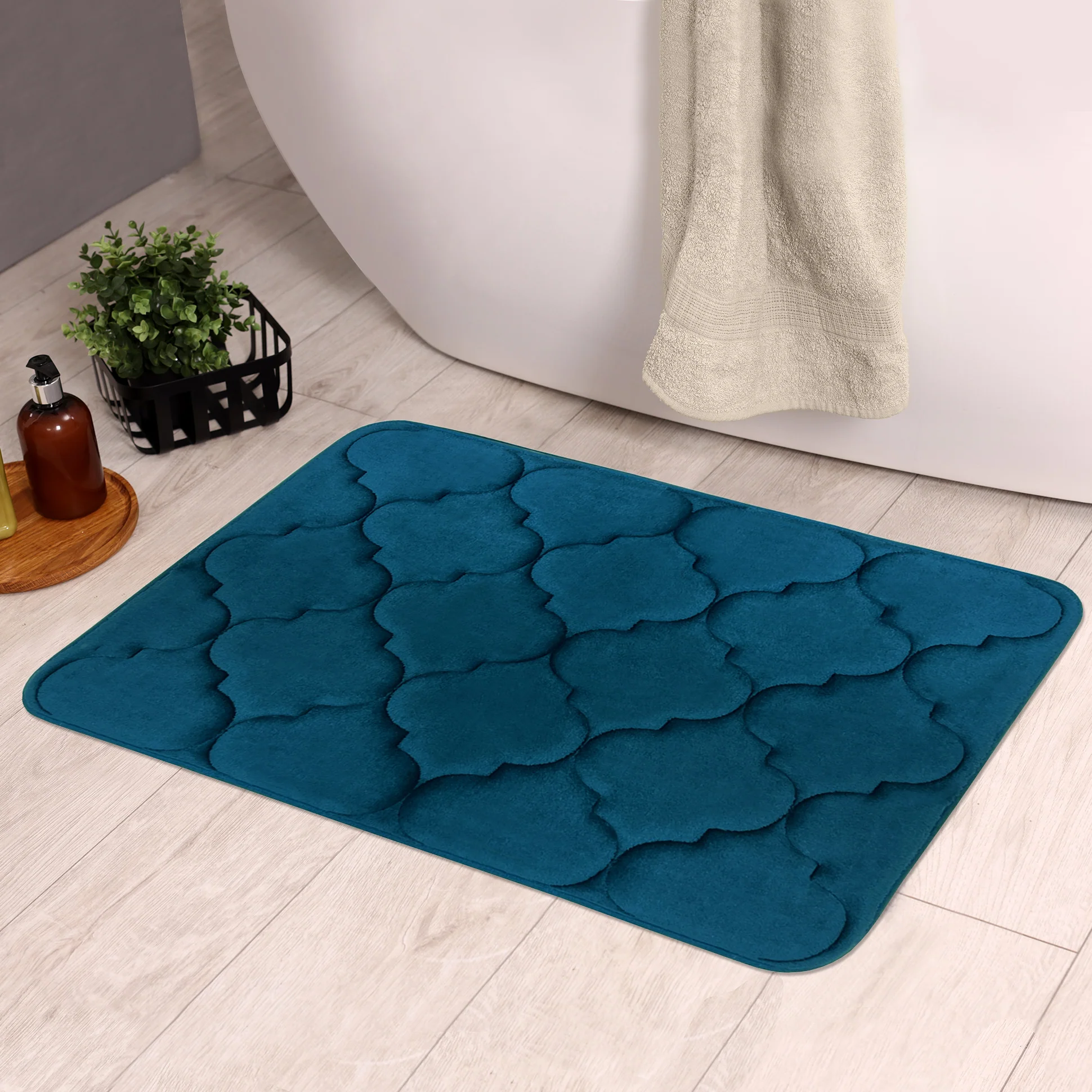 Madison Moroccan Soft Non-Slip Memory Foam Bath Mat, 17x24 Inches - Image 3