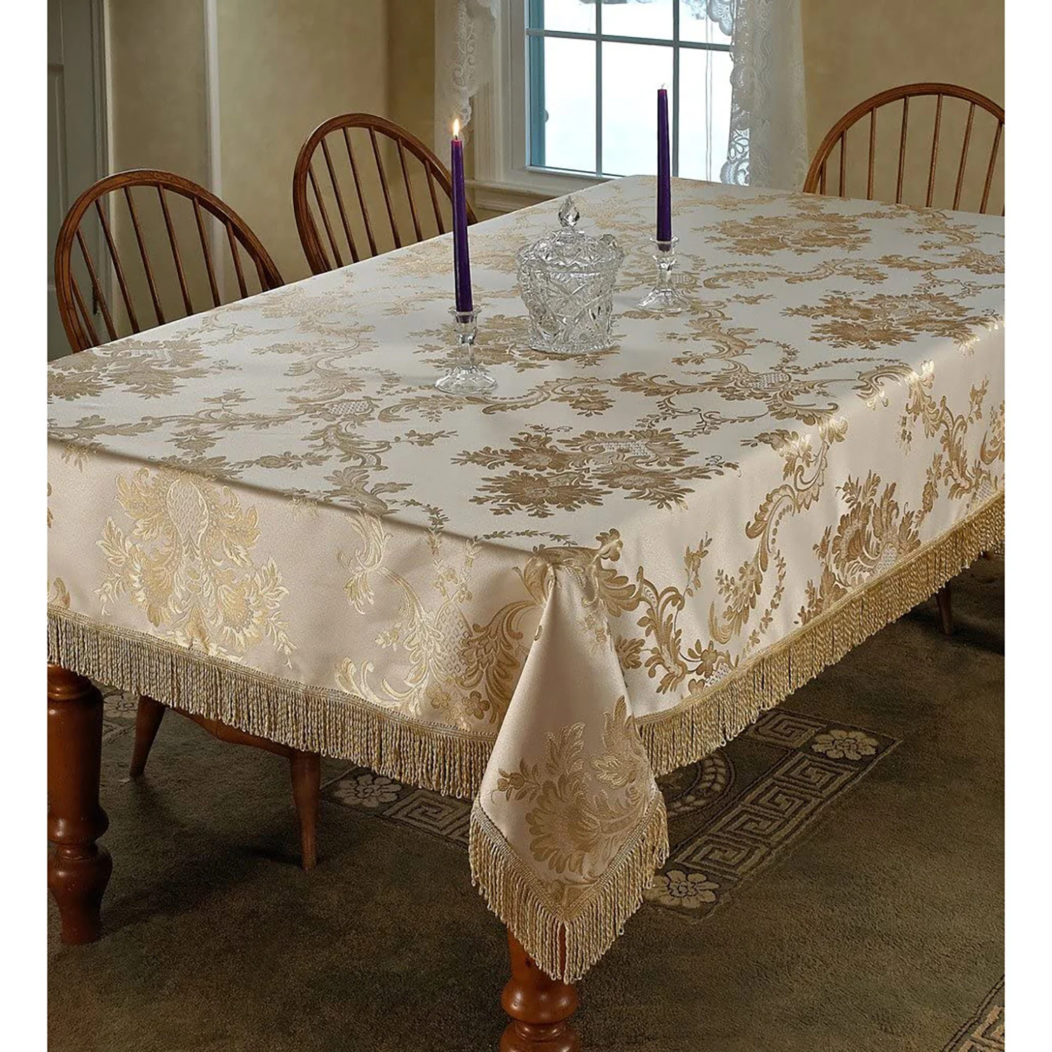 Majestic Damask Design Tablecloth with Fringes - Image 4