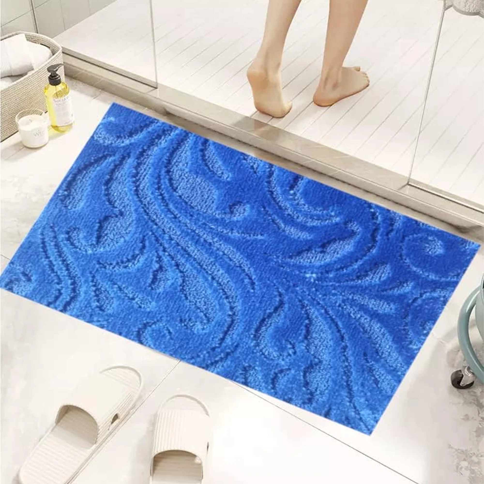 Manchester Scroll Design Non-Slip Soft Bath Rug, 18x30 Inches - Image 2