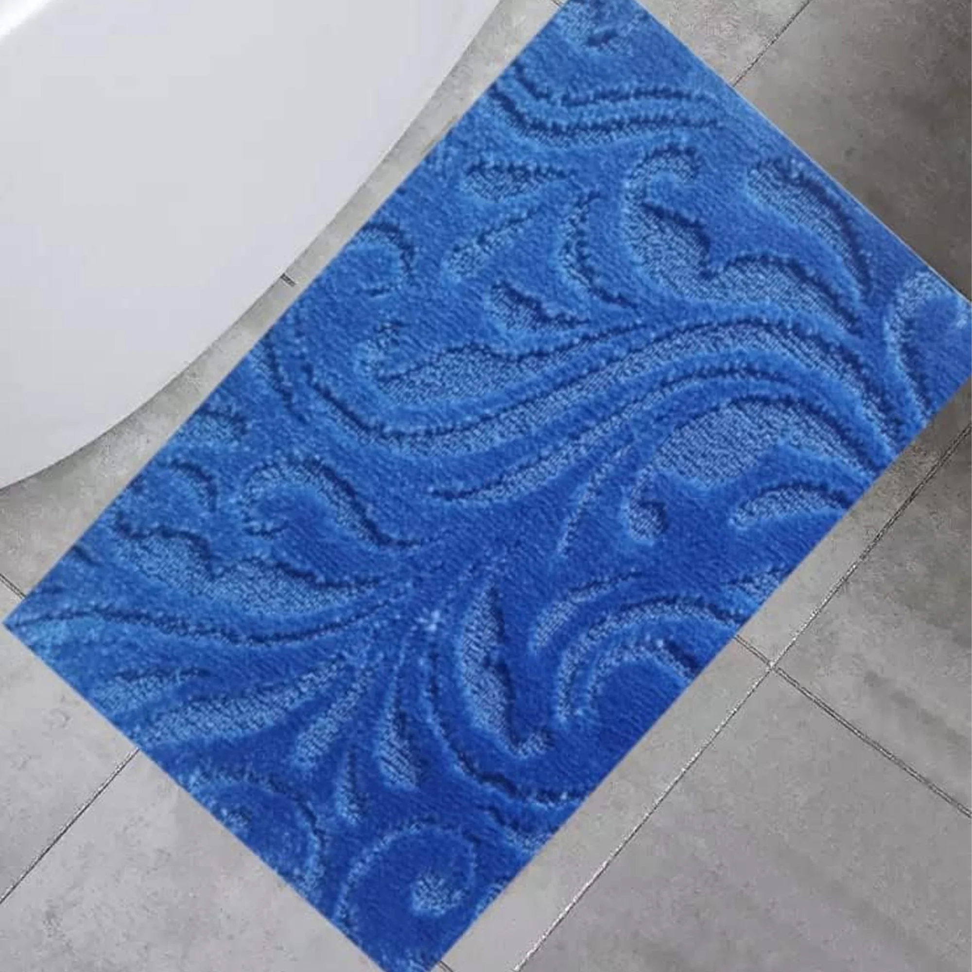 Manchester Scroll Design Non-Slip Soft Bath Rug, 18x30 Inches - Image 3