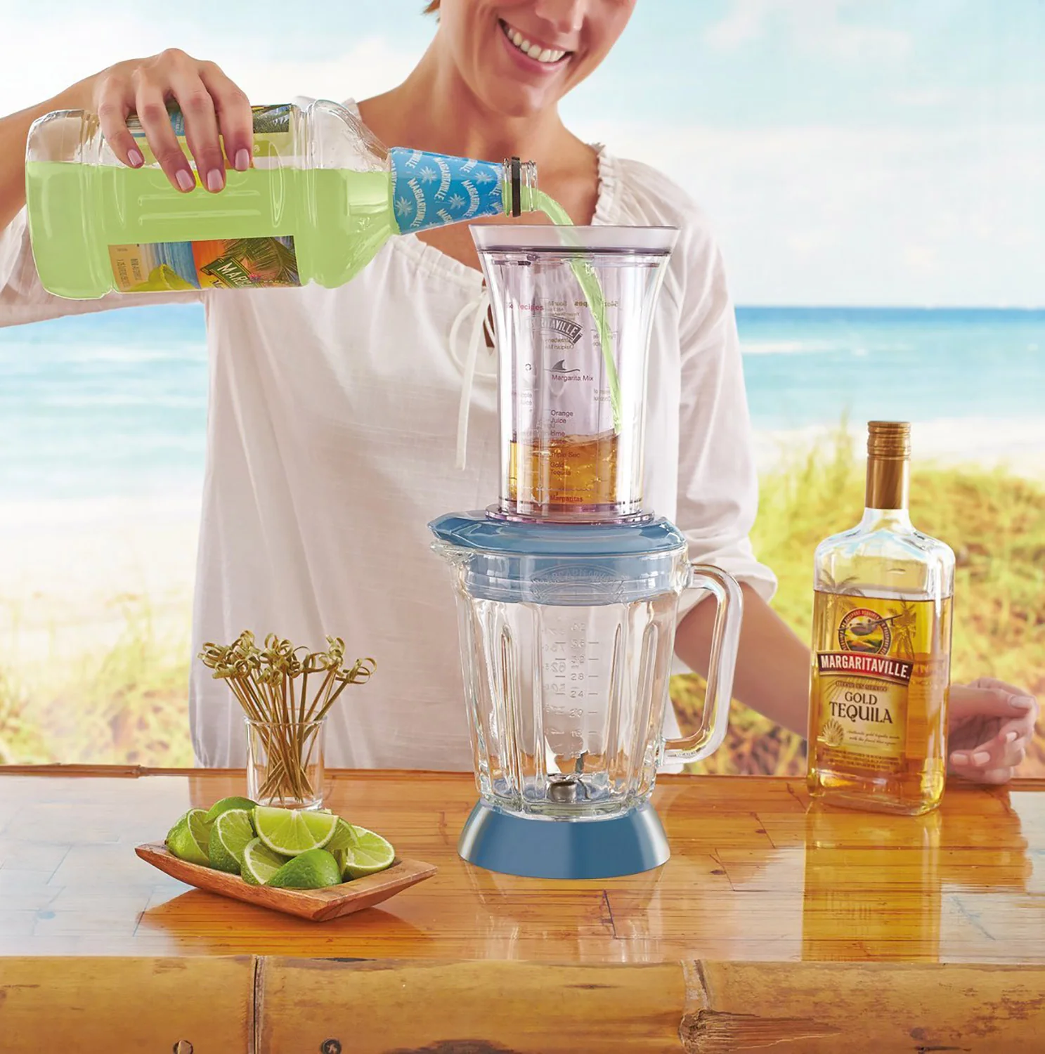 Margaritaville Key West Frozen Concoction Maker With Travel Bag, Silver-Blue - Image 4
