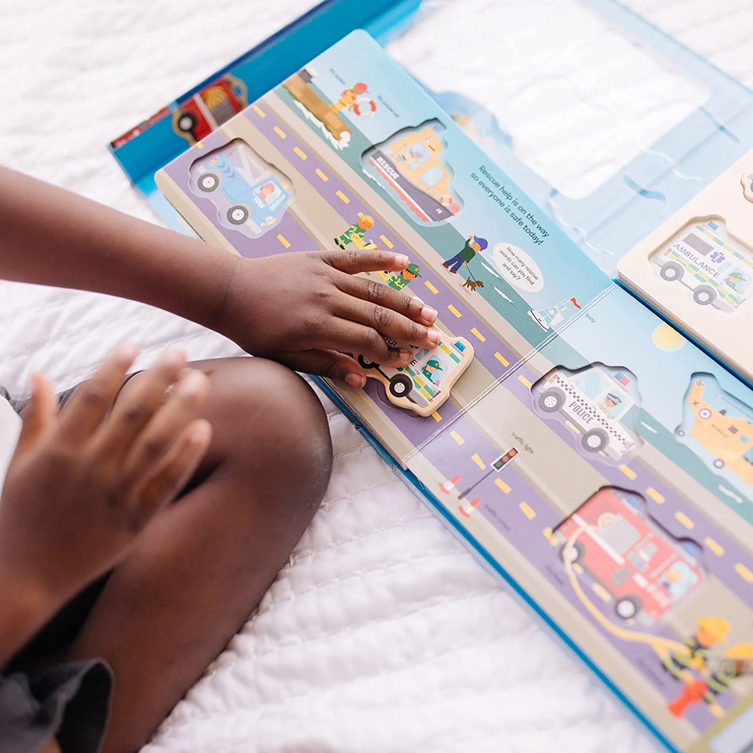 Melissa & Doug to The Rescue Book and Wooden 6-Piece Puzzle Play Set - Image 4