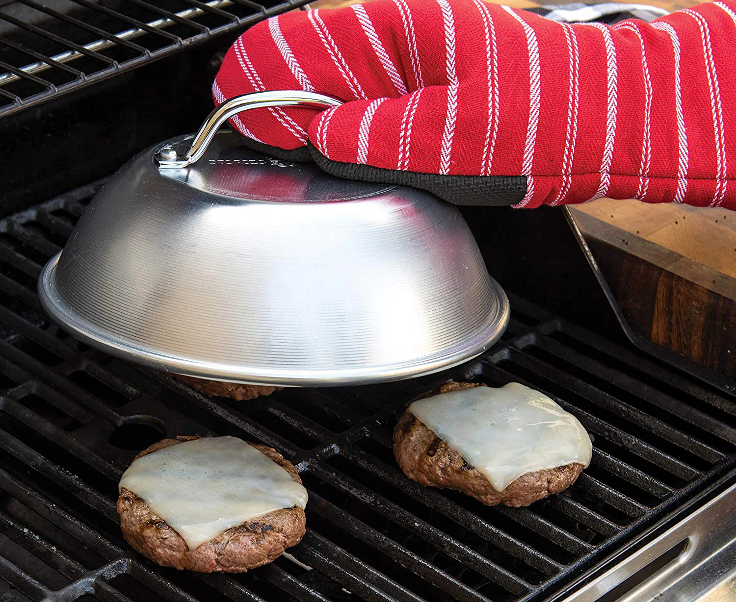 Nordic Ware 365 Indoor-Outdoor Cheese Melting Grill Dome, 8.9x2.9 Inches - Image 2