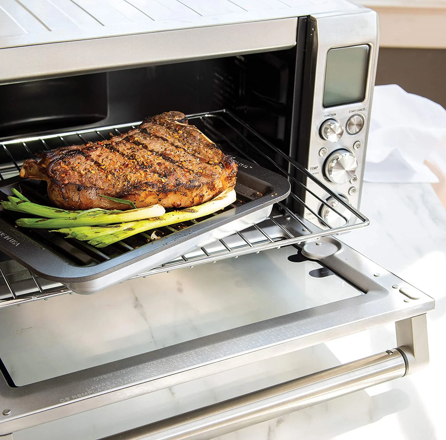 Nordic Ware Cast Aluminum Compact Oven Grill and Sear Pan, 8x6 Inches - Image 4