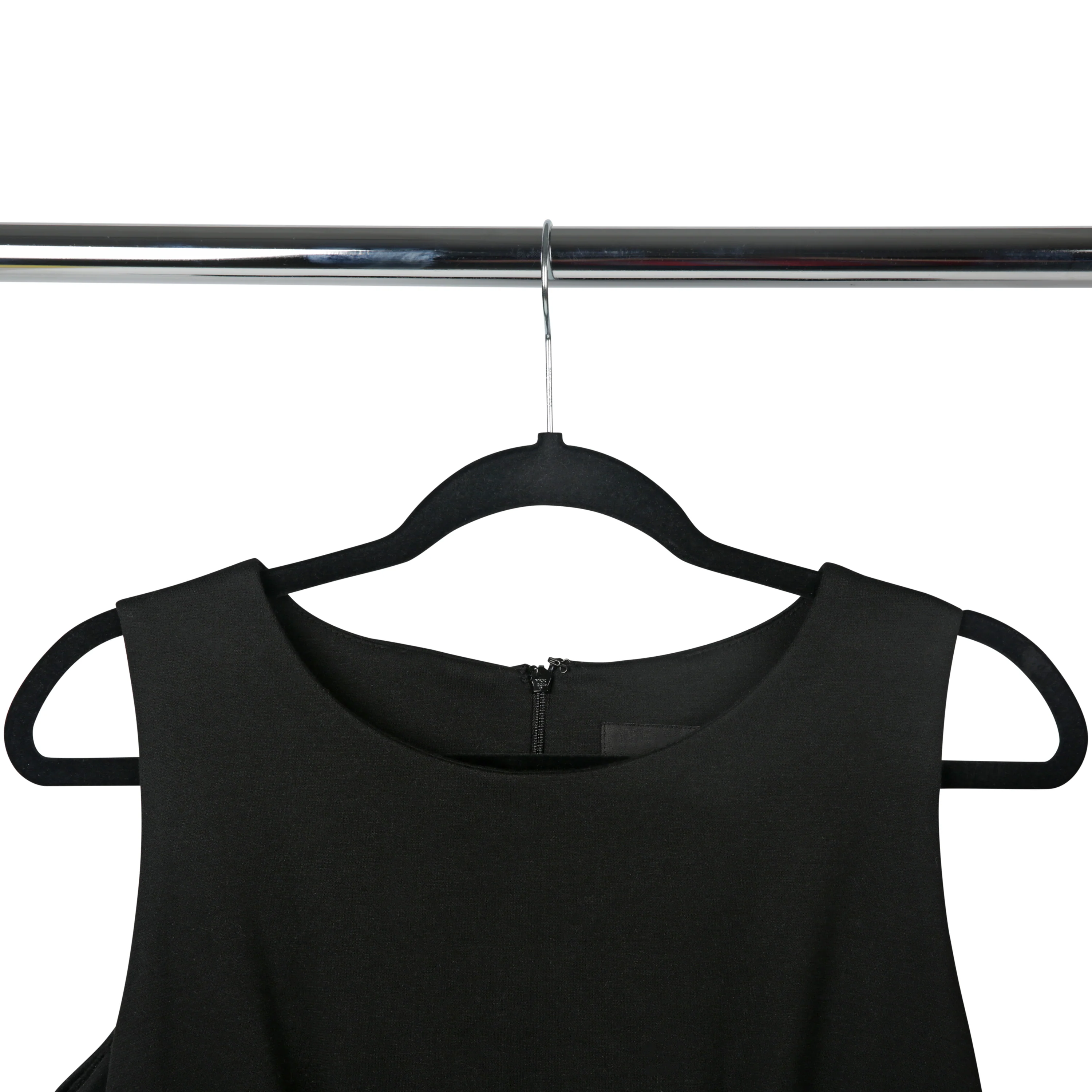 Simplify 10 Super Slim Velvet Huggable Hangers in Black - Image 3