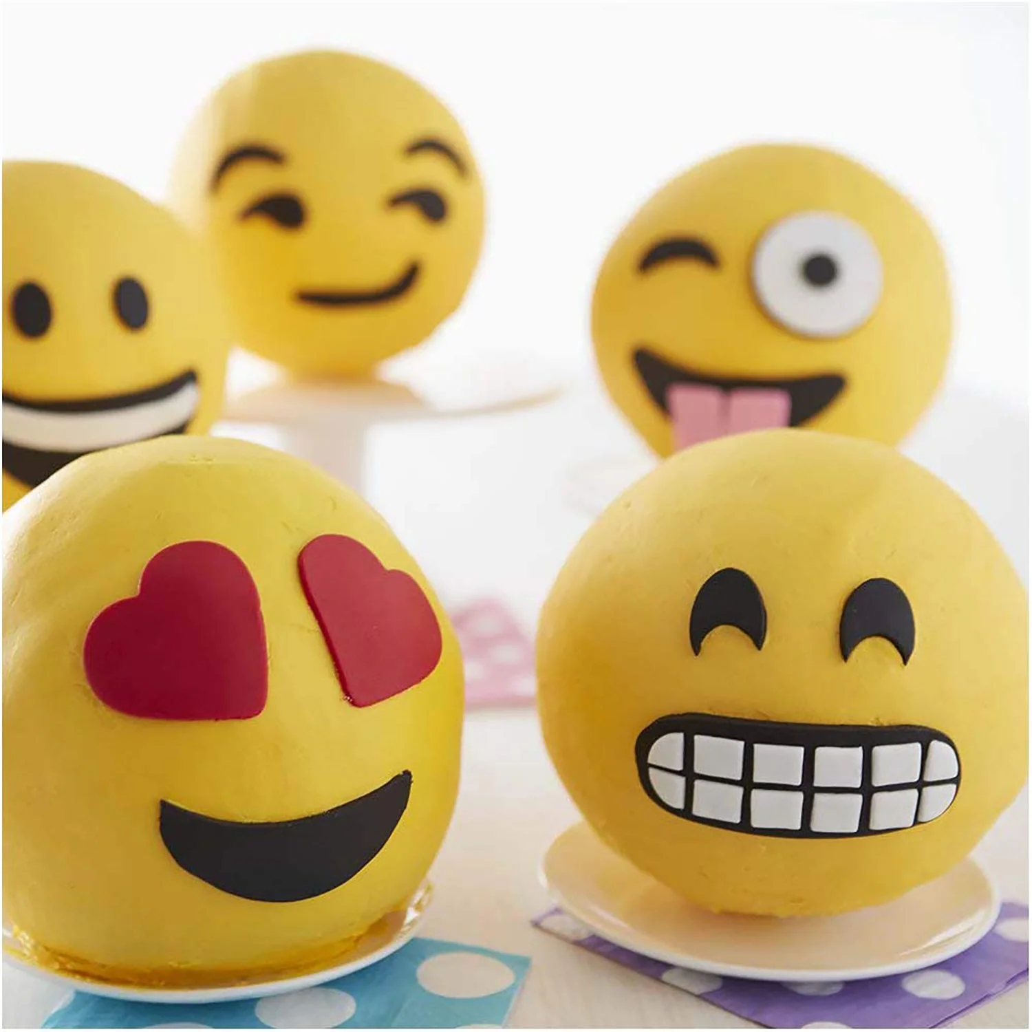 Wilton Rosanna Pansino 3D Baking Ball Sphere Cake Pan Kit, 6 Inches - Image 8